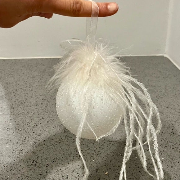 White Feathered Decorative Textured Glass Christmas Tree Ornament - Picture 4 of 5